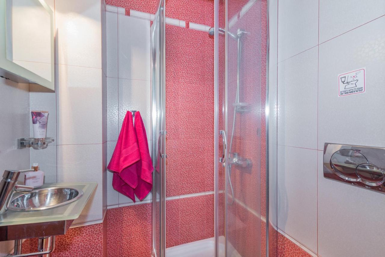 Astarte Villas - Istar Villa With Tennis Court Makhairádhon 외부 사진