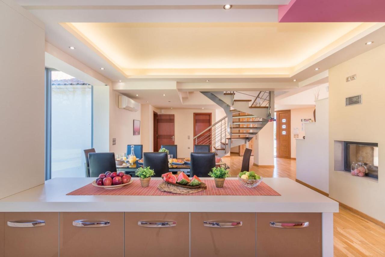 Astarte Villas - Istar Villa With Tennis Court Makhairádhon 외부 사진