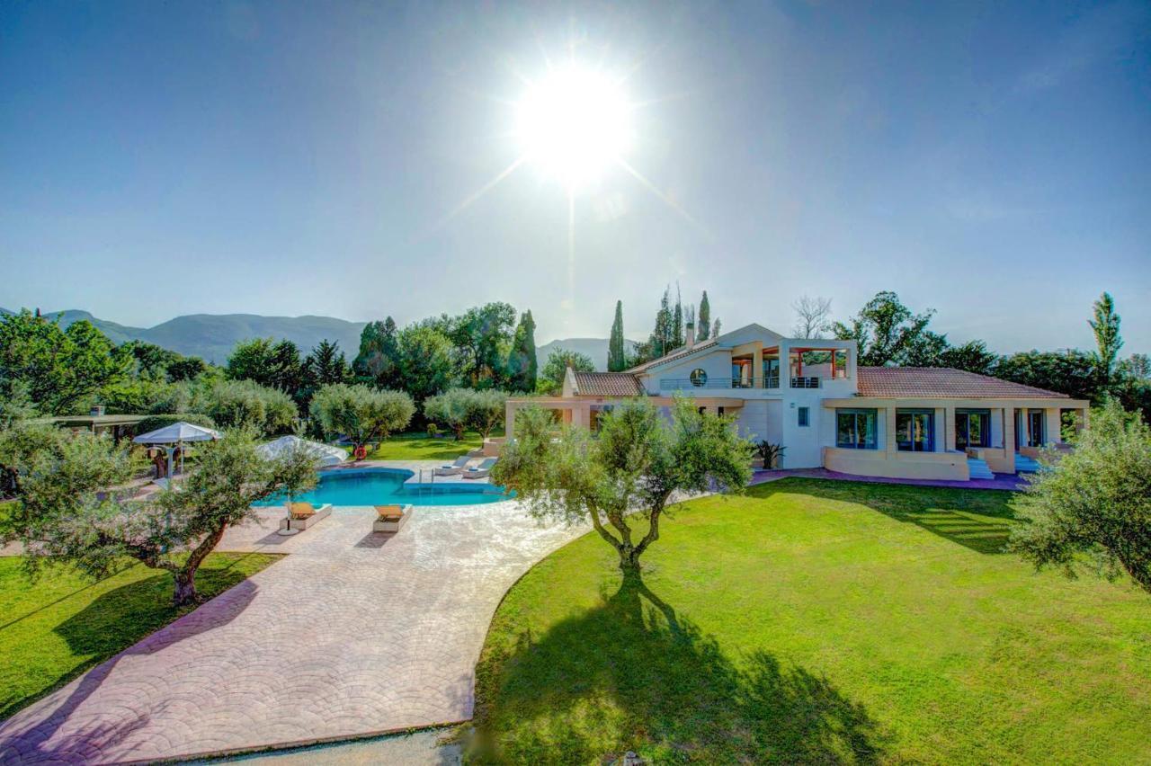 Astarte Villas - Istar Villa With Tennis Court Makhairádhon 외부 사진