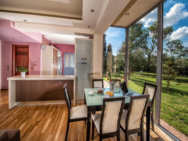 Astarte Villas - Istar Villa With Tennis Court Makhairádhon 외부 사진